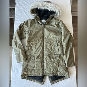 Columbia Women’s olive Puffer Jacket with Faux Fur Trim